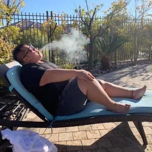 Meet your Posher, Shong